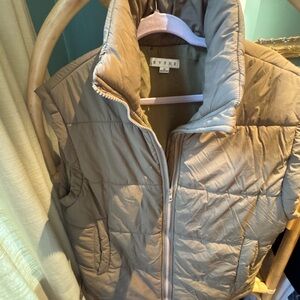 HYFVE Oversized Puffer Vest -Brown